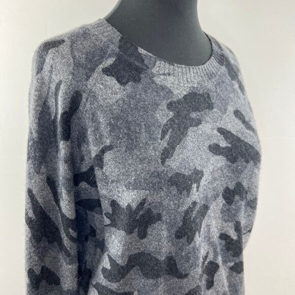 AQUA Gray Black Sweater Camouflage Cashmere Round Neck Long Sleeve Pullover - Picture 3 of 7